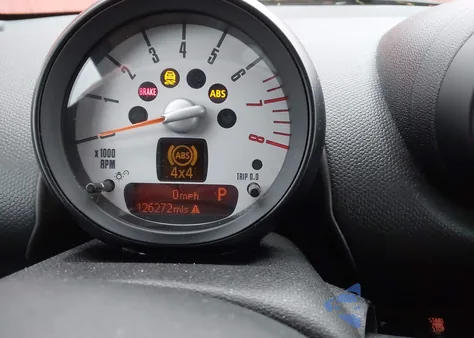 2013 Mini Countryman Cooper S z USA, uszkodzony, nr VIN WMWZC5C55DWP32675